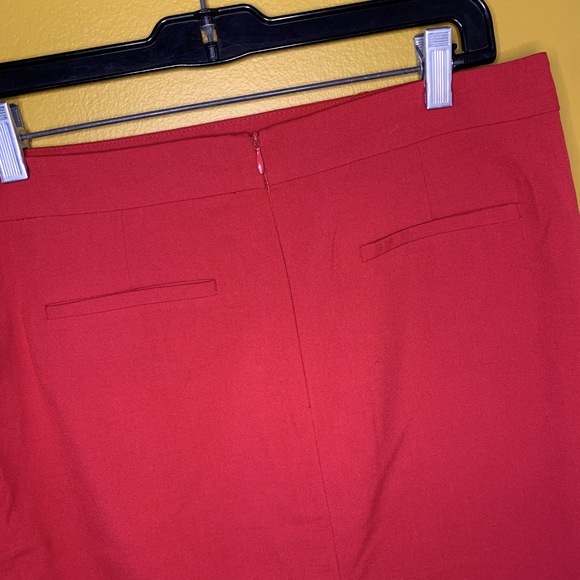 RED PENCIL SKIRT - Picture 5 of 5